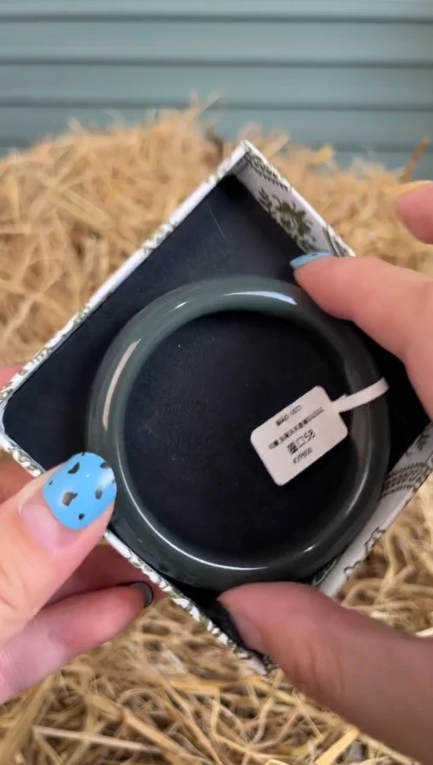 未镶嵌手镯石英质玉编号D-0022