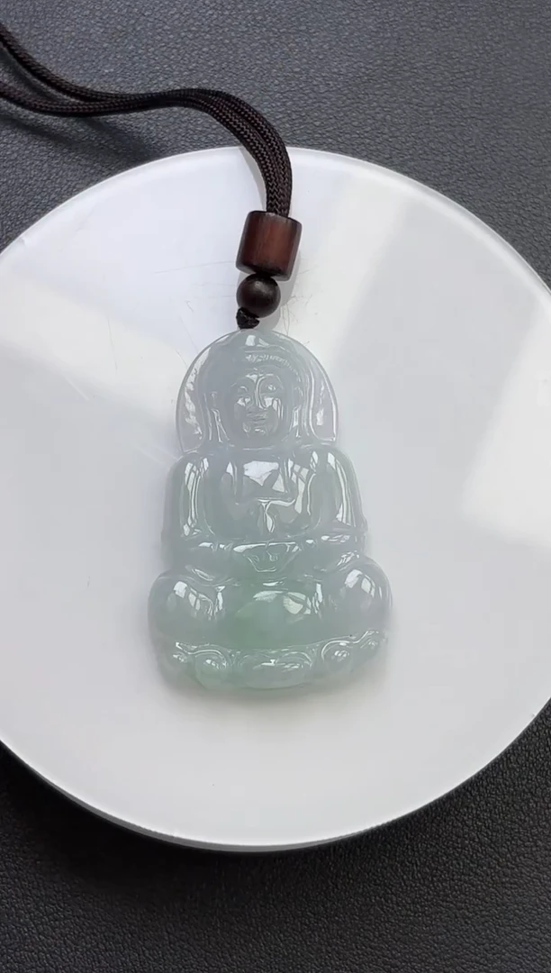 颈饰未镶嵌翡翠观音