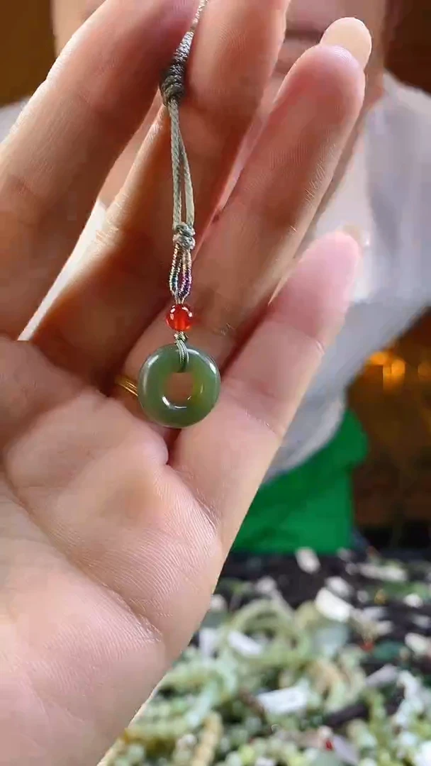 和田玉未镶嵌颈饰多样性发货，拍一发一