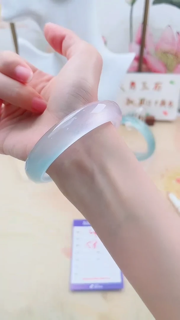 L45天然质玉手镯微色差58mm