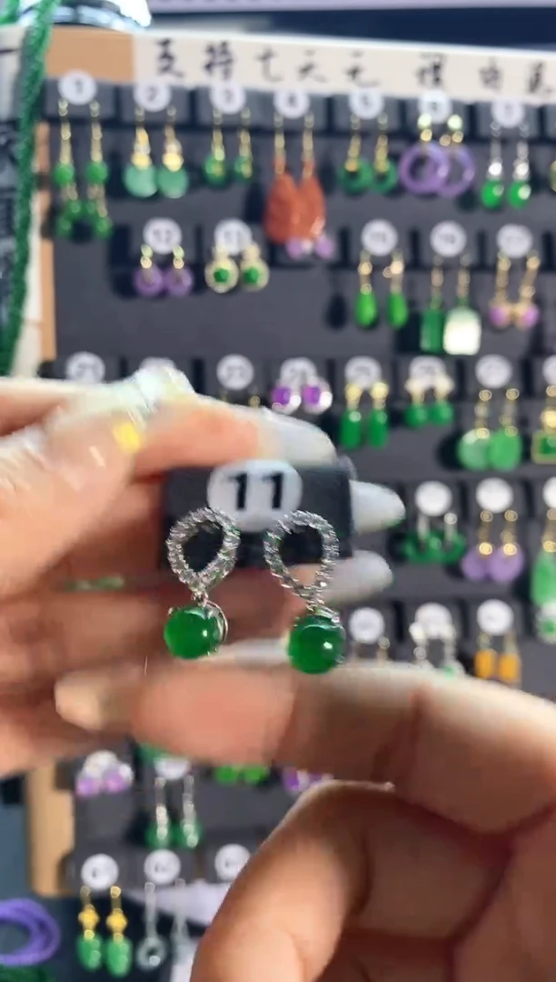 【闪购商品】翡翠耳饰银S925镶嵌11...