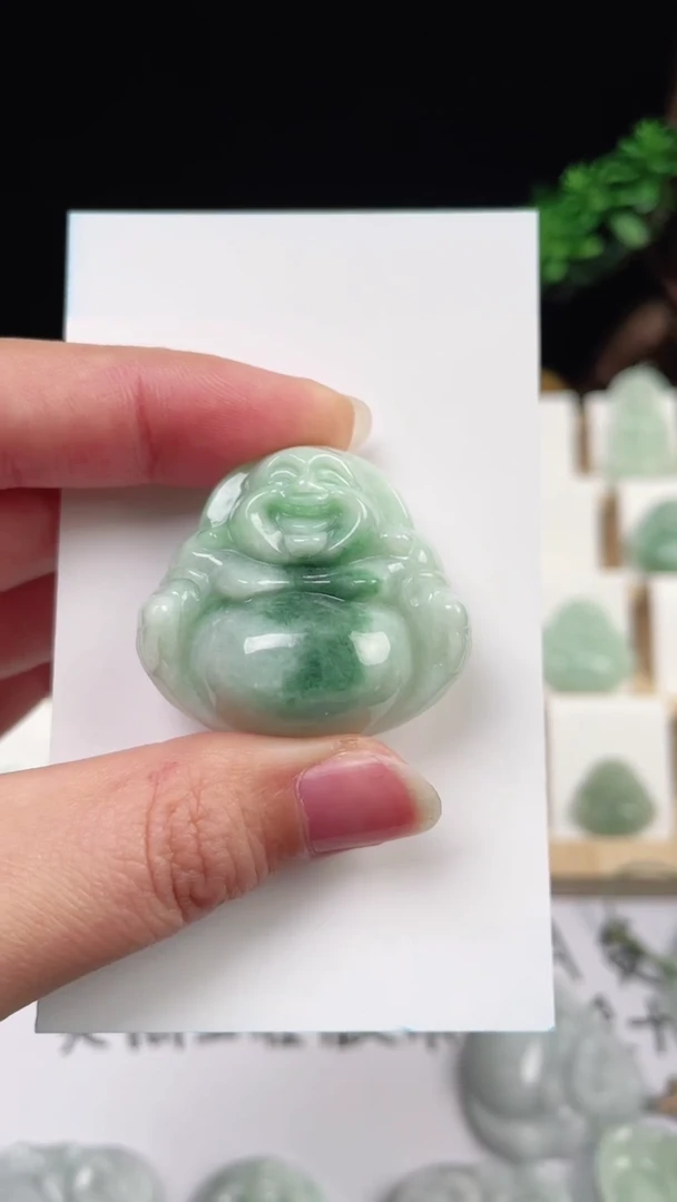 【闪购商品】翡翠颈饰未镶嵌佛公