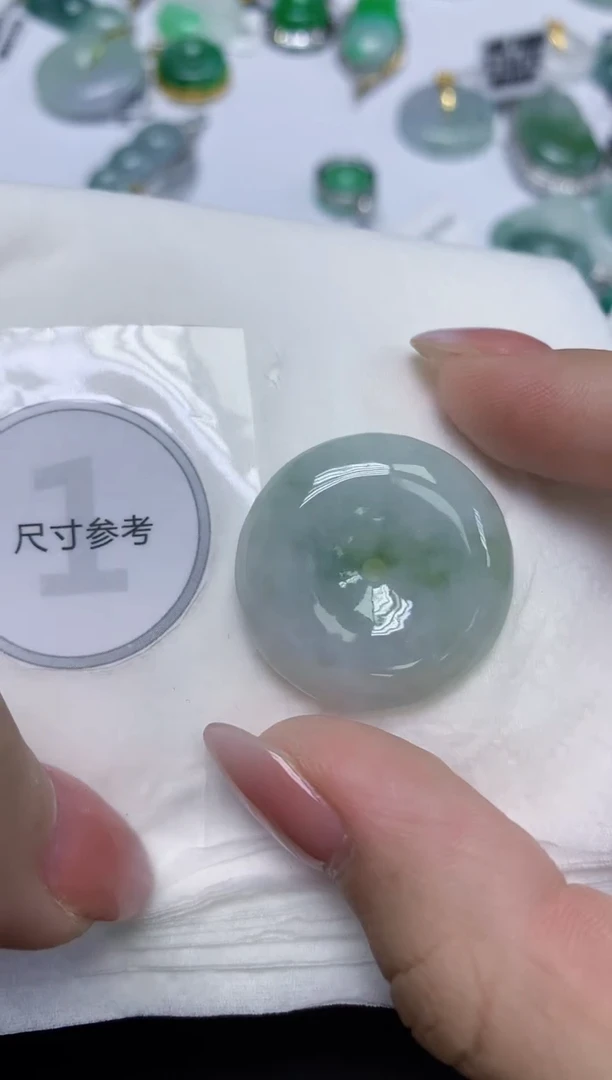 颈饰未镶嵌翡翠天然缅甸翡翠A货百元以上9元证书费自理