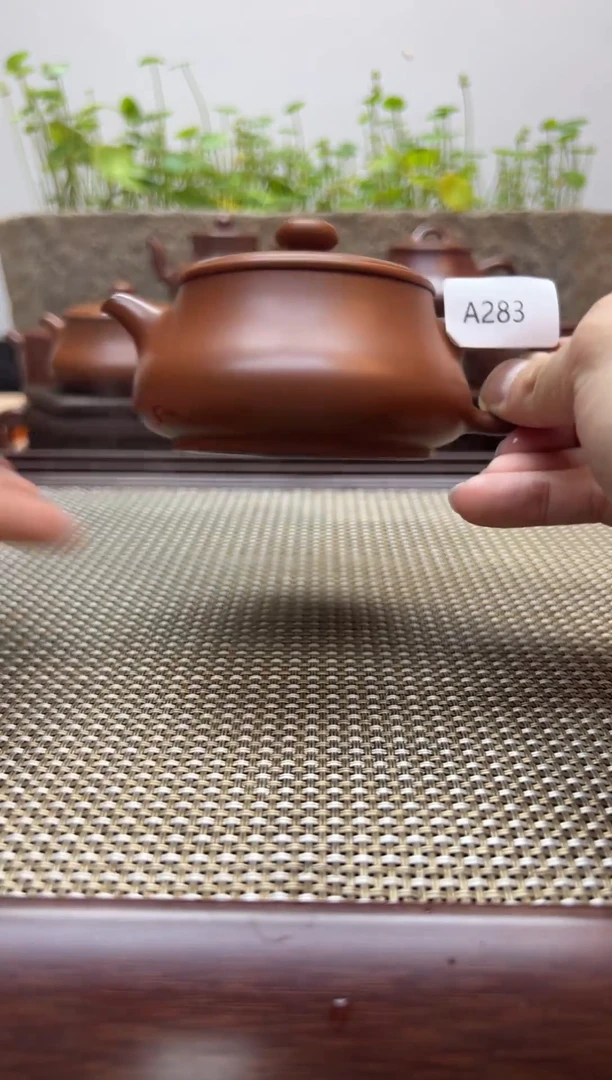 【闪购商品】朱泥茶壶微瑕 原矿全手工  A283 150cc