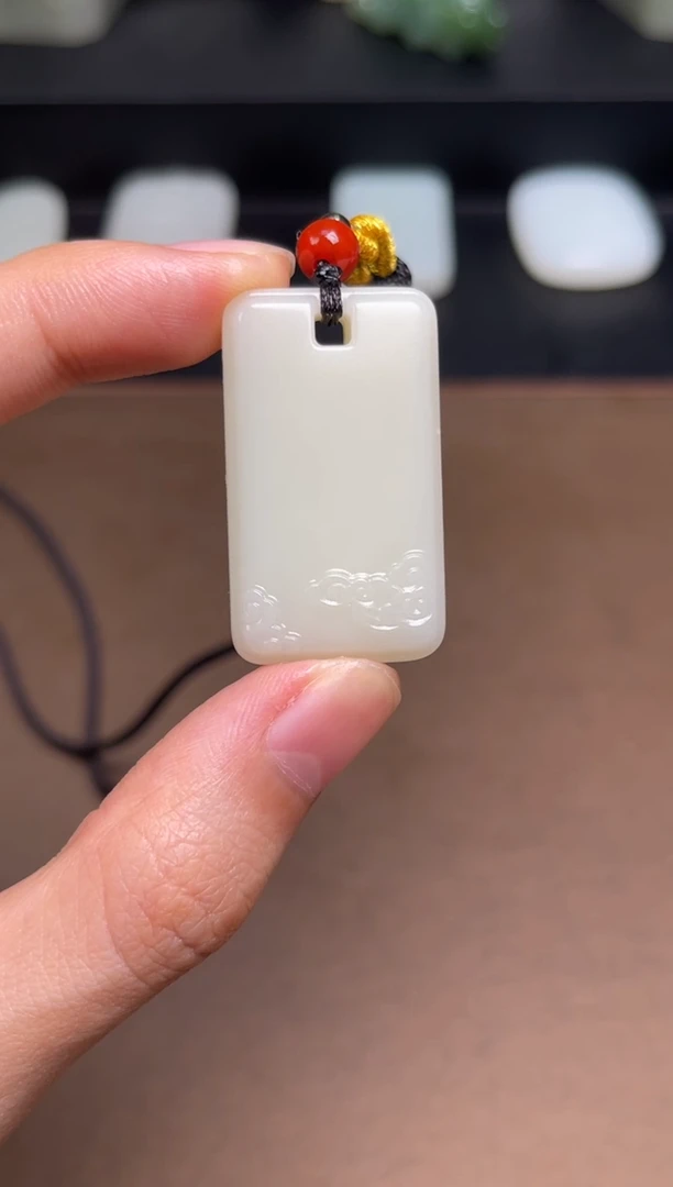 和田玉未镶嵌颈饰43