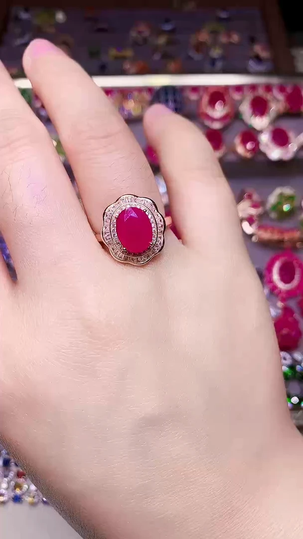 银S925镶嵌戒指红宝石....