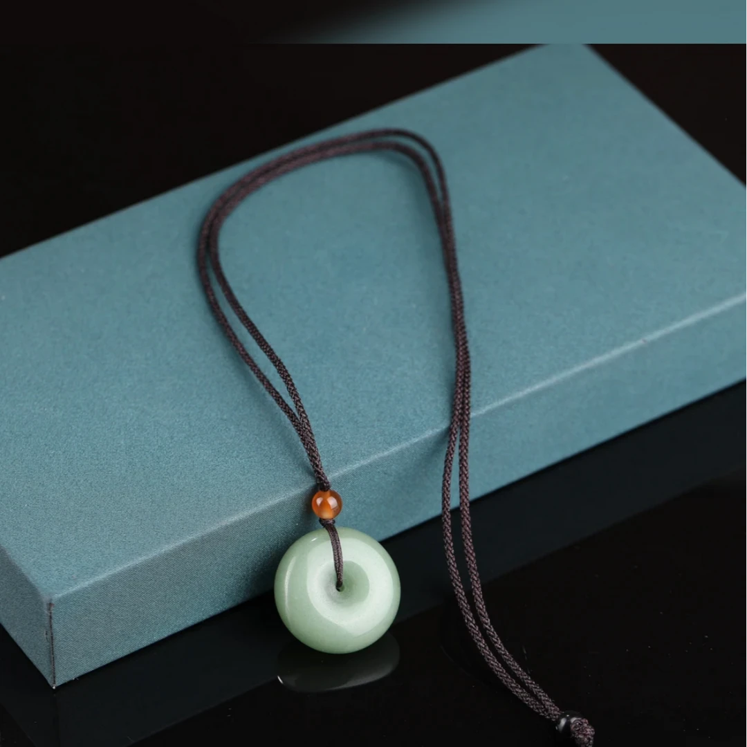 现货东陵石面包圈吊坠尺寸约26mm