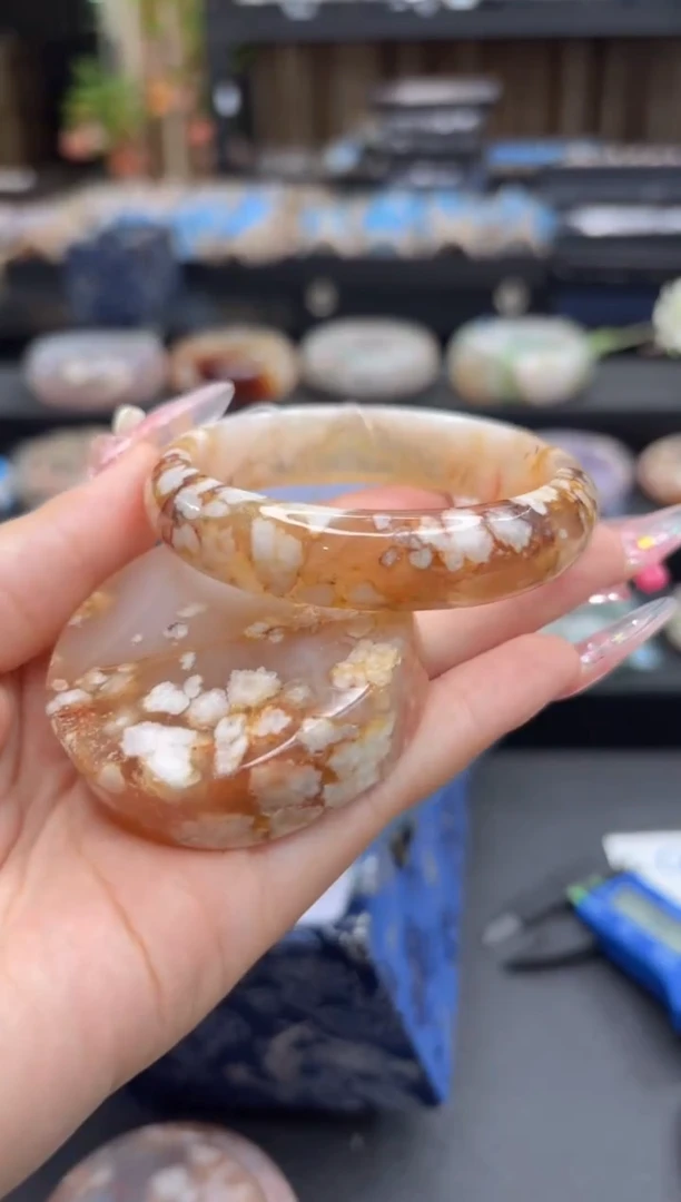 未镶嵌手镯石英质玉119(54圈赠送镯心)