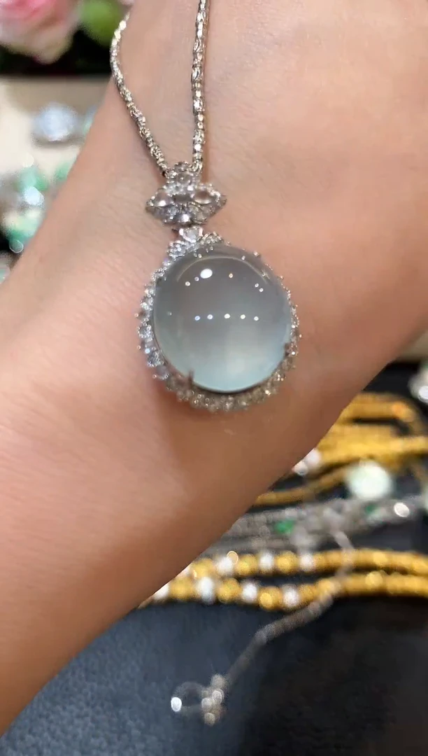 吊坠(不含链)18K金镶嵌翡翠n41
