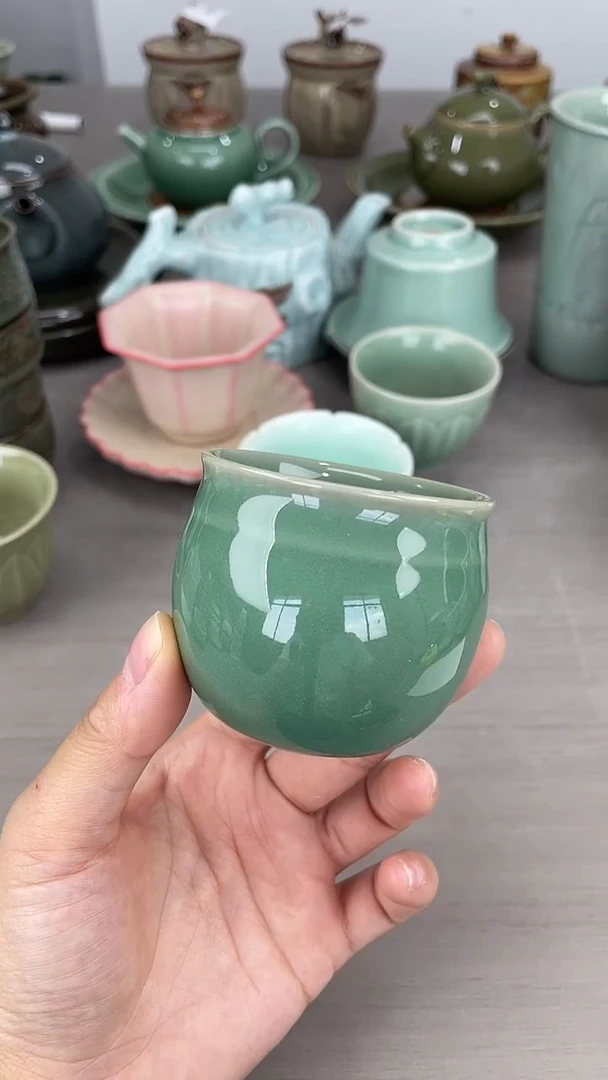 青瓷原场地仓储福利放漏