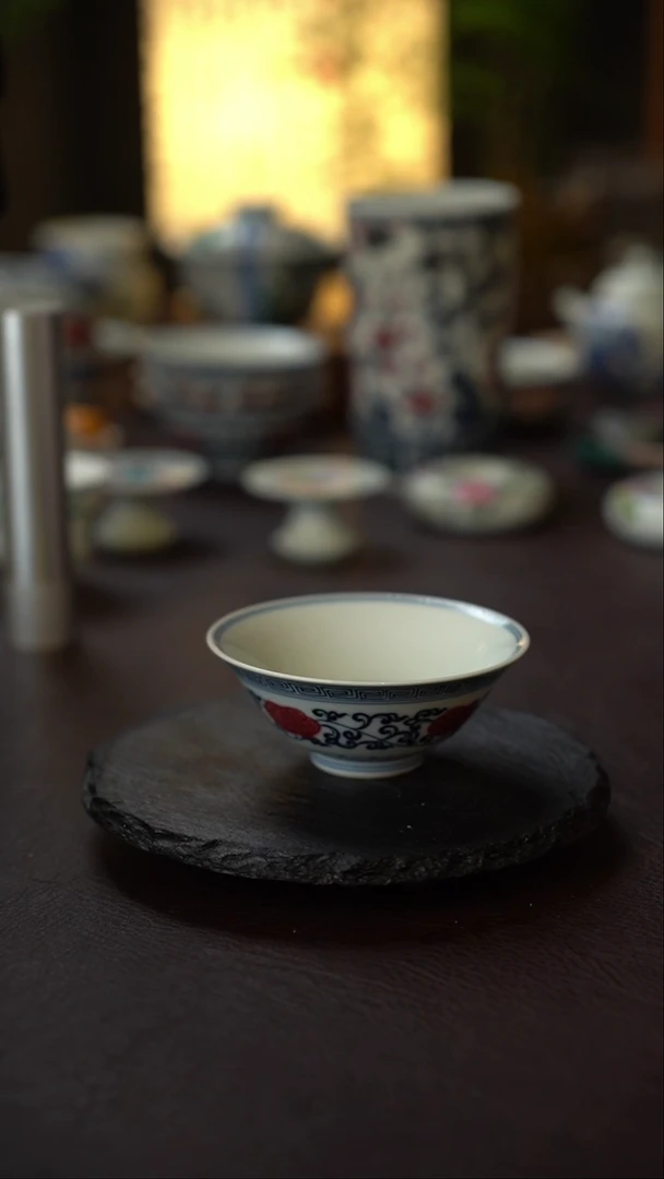 景德镇全手工手绘青花釉里红灵芝斗笠杯