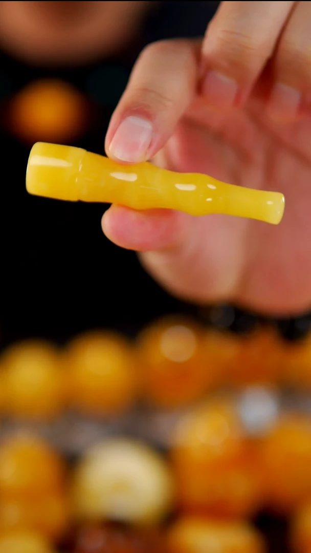 裸石琥珀未镶嵌焦皮料蜜蜡y嘴8.8