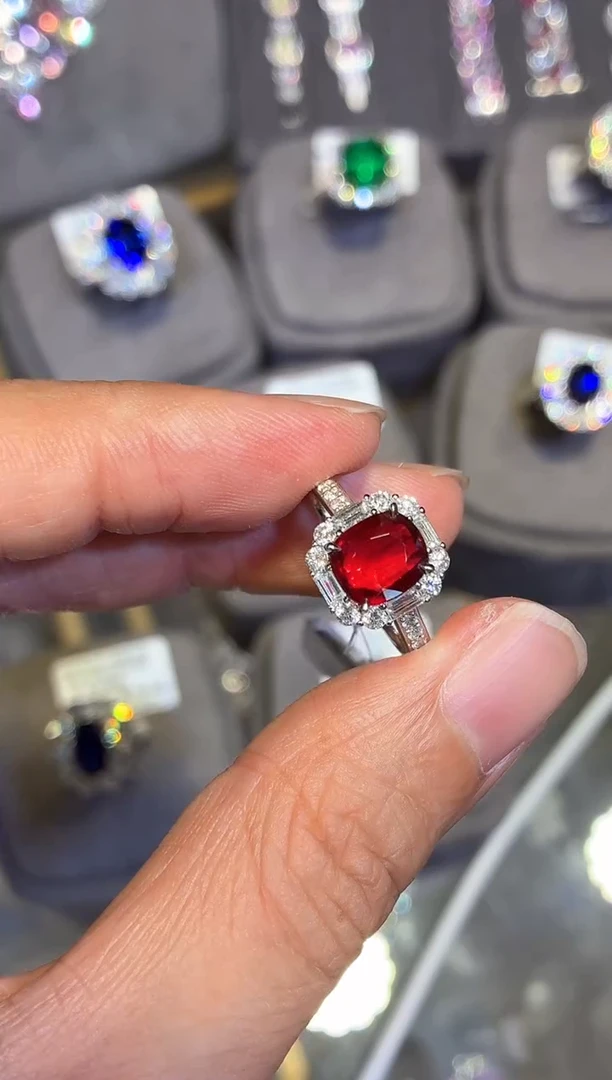 18K金镶嵌戒指红宝石【闪购】2.05ct/七天鉴赏/无烧鸽血红