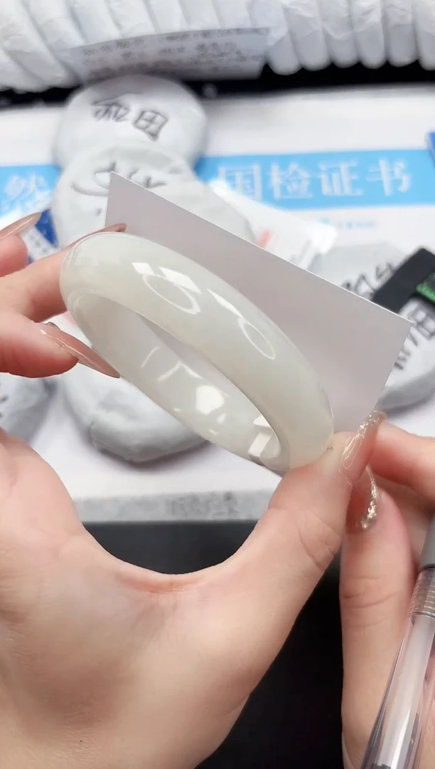 未镶嵌手镯和田玉239-60BK