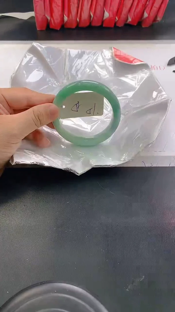 未镶嵌手镯翡翠51