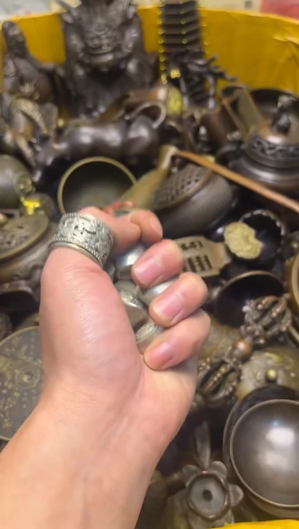 精美铜器，点击下单