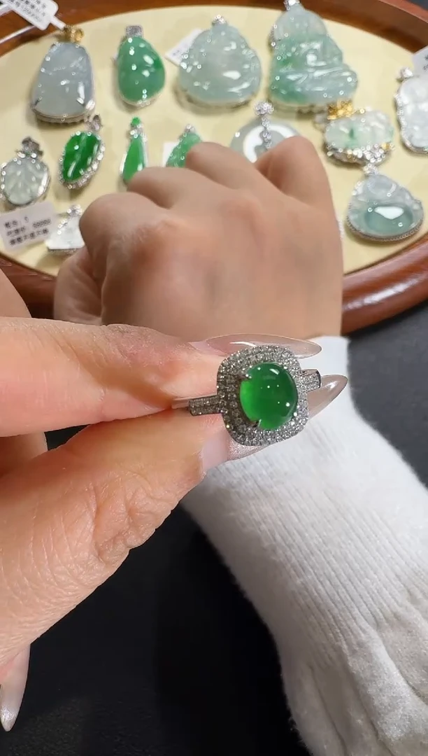 【闪购商品】翡翠吊坠(不含链)18K金镶嵌【源头工厂】钻石镶嵌