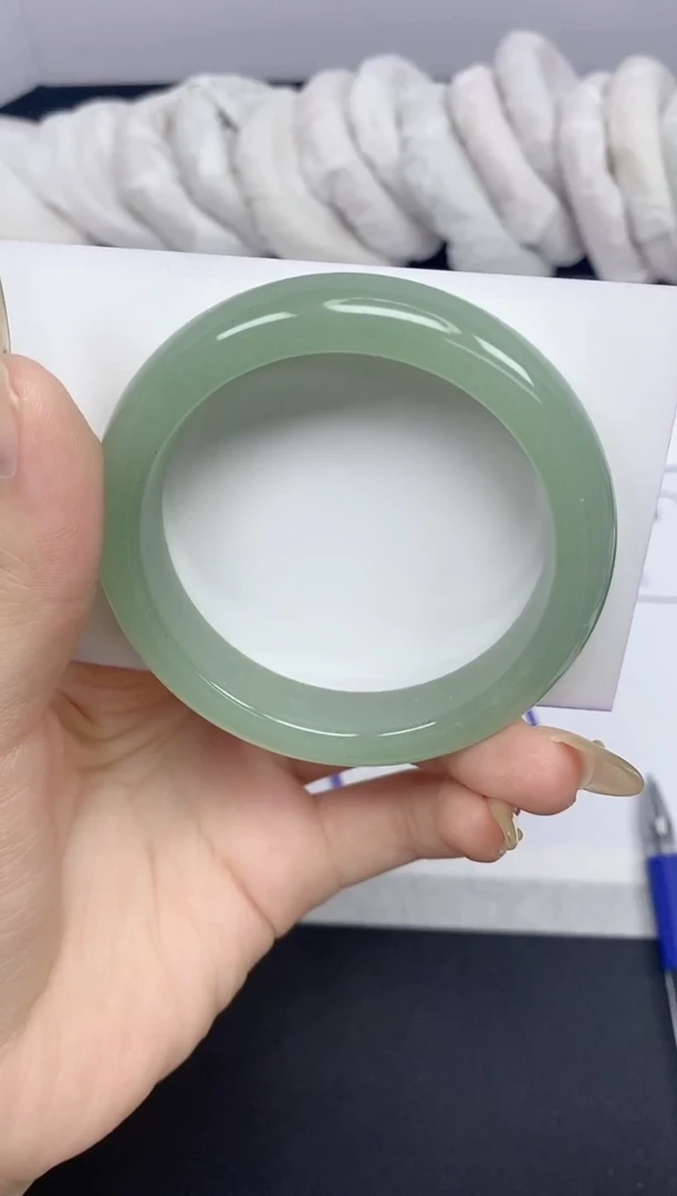 石英质玉手镯未镶嵌149-54圈口