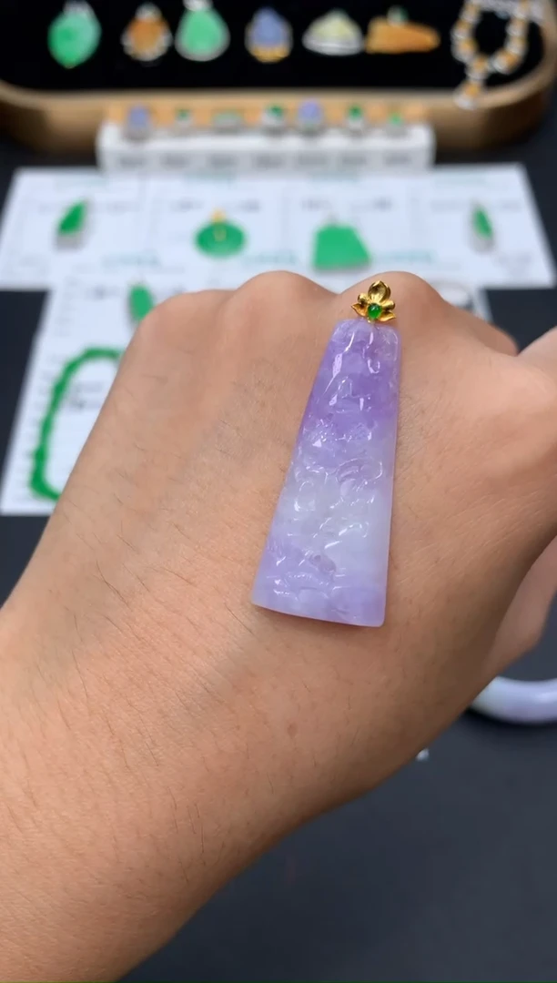 18K金镶嵌定制翡翠48小时鉴赏期 退货不扣服务费