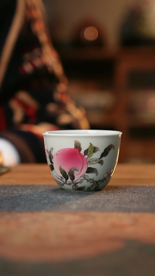 【闪购商品】诗逸瓷话寿桃小杯