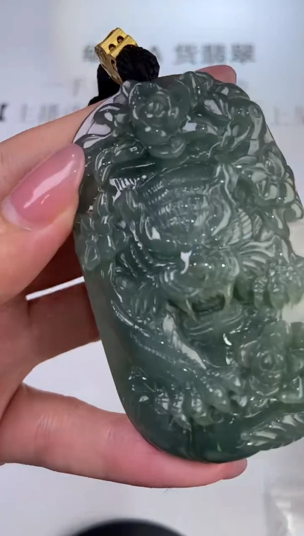 翡翠挂件未镶嵌 1003393