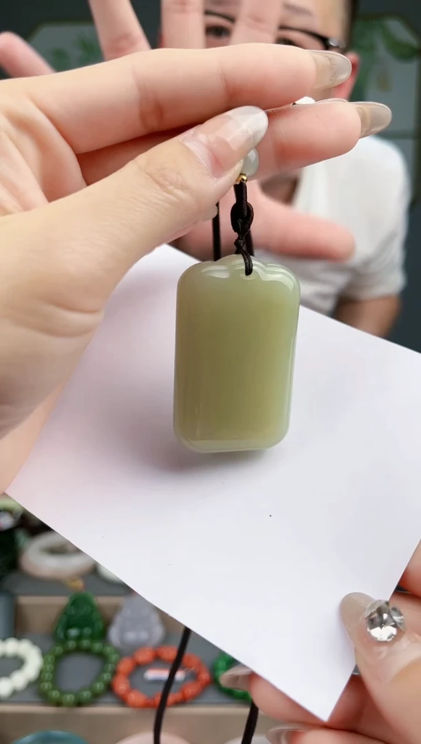 【闪购商品】和田玉颈饰未镶嵌AA多样性发货