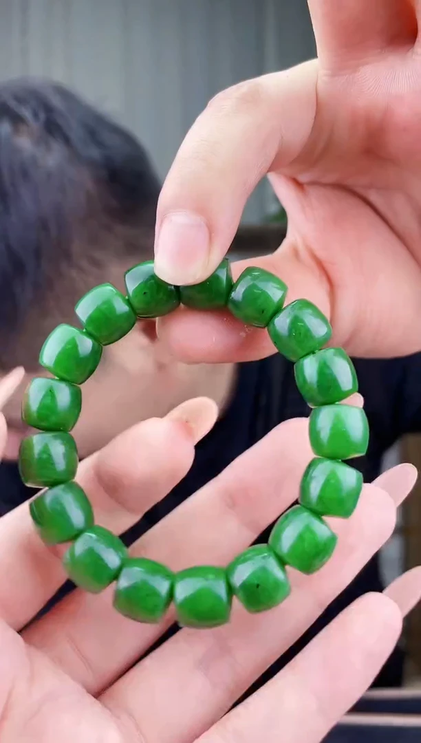 未镶嵌和田玉挂件拍一发一，多样性发货！