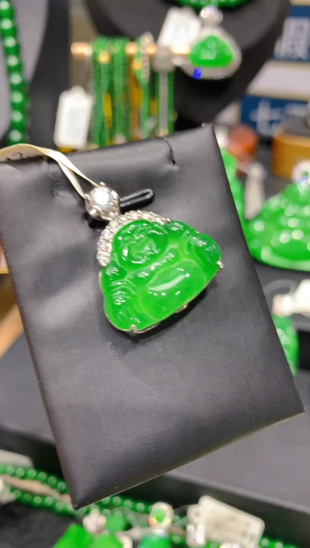 颈饰未镶嵌翡翠8一季