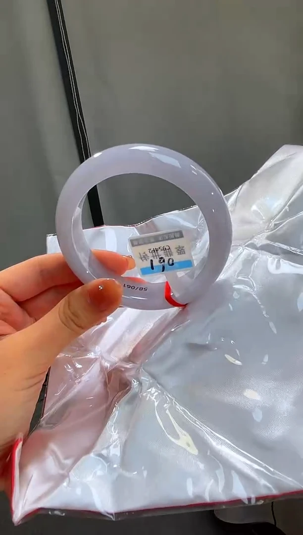 未镶嵌手镯翡翠退货标签需完好-061