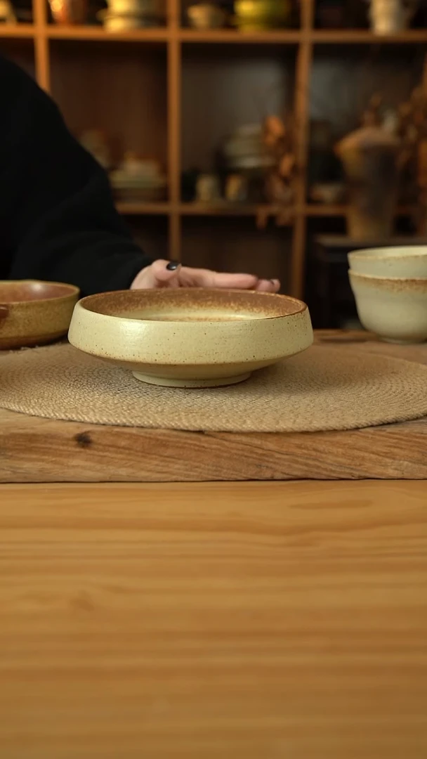 沙漠落日黄系列的8英寸收口盘1个