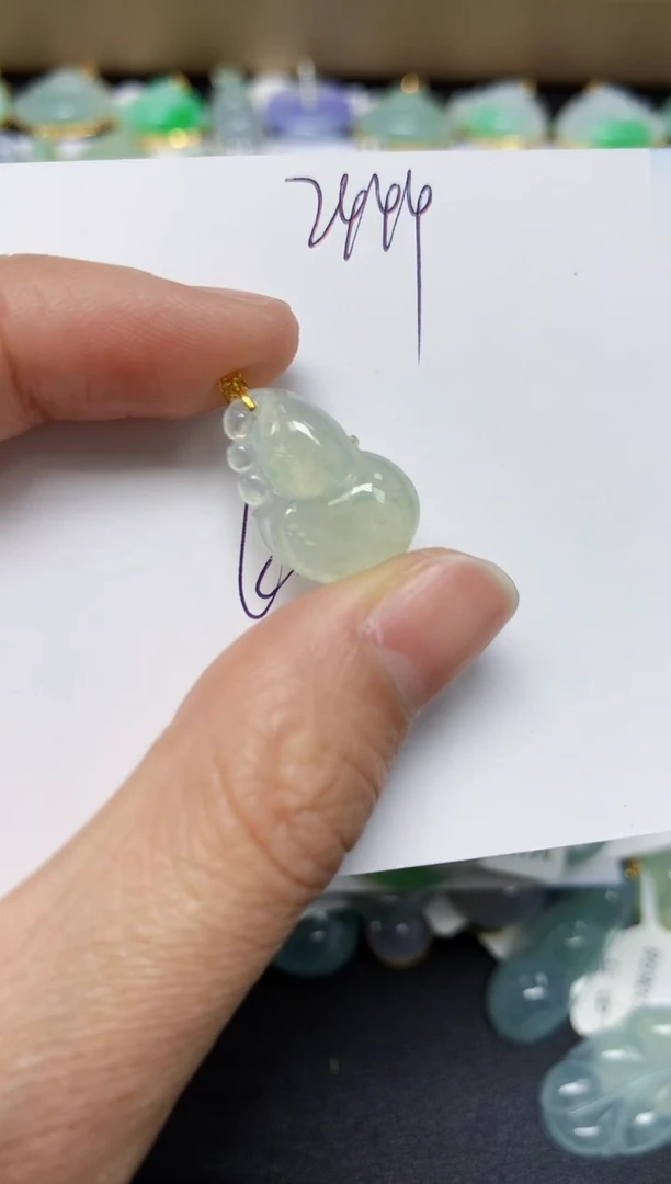 翡翠18K金镶嵌颈饰 天然翡翠A货