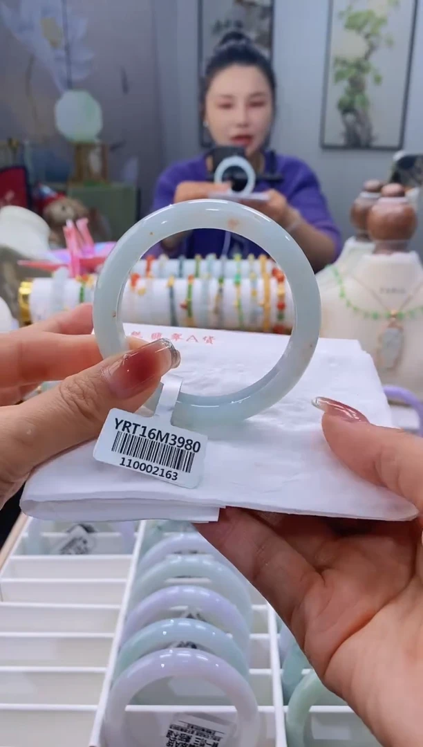 未镶嵌手镯翡翠91号55.1/10.9*7.9