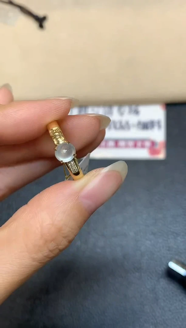 18K金镶嵌戒指翡翠8【无鉴赏期】