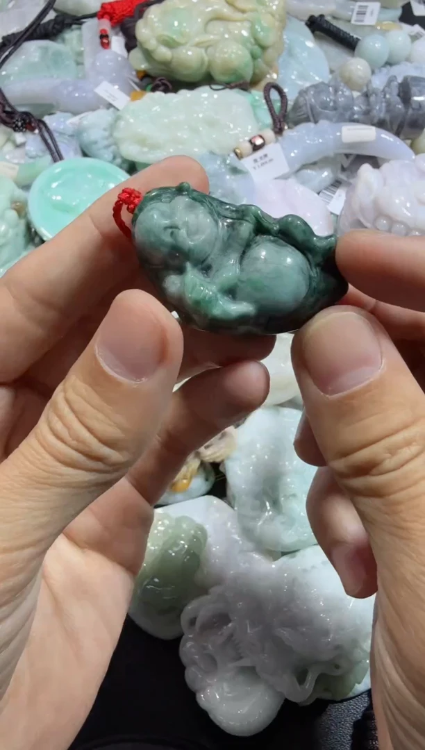 【闪购商品】翡翠颈饰未镶嵌00012354