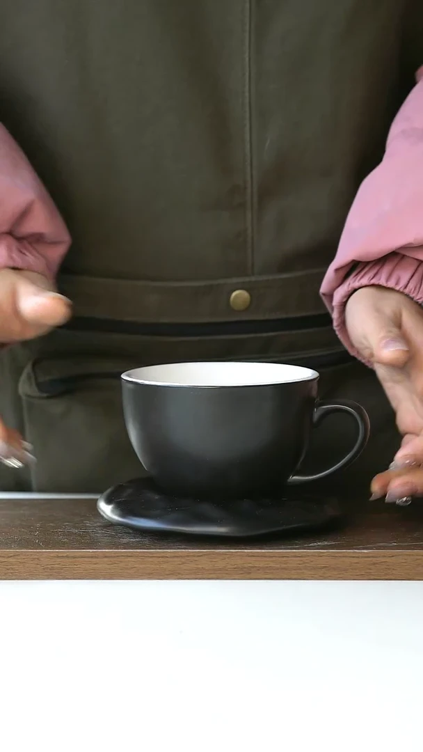 【闪购商品】陶瓷乌云褶皱咖啡杯碟套装微瑕@4-2@