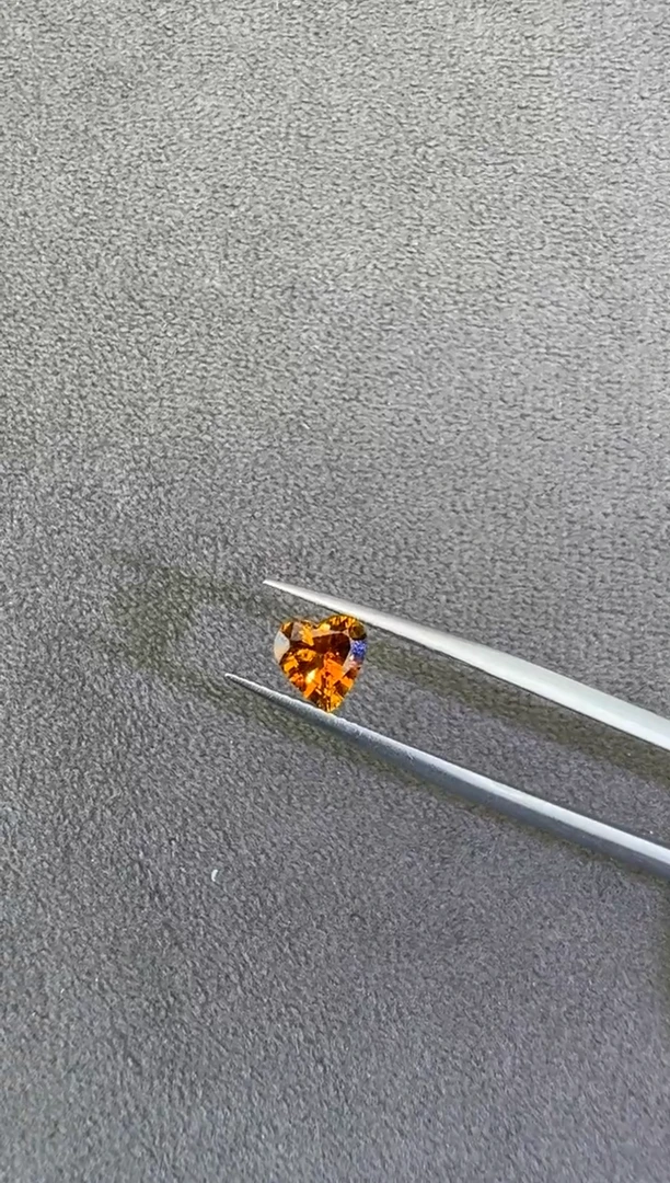 未镶嵌珠宝半成品碧玺0.84ct