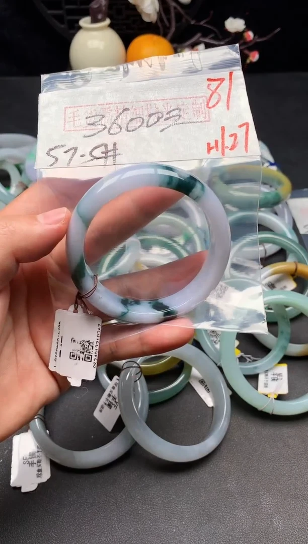 【闪购商品】定制翡翠未镶嵌毛货需精细抛光+多样性发货拍一发一