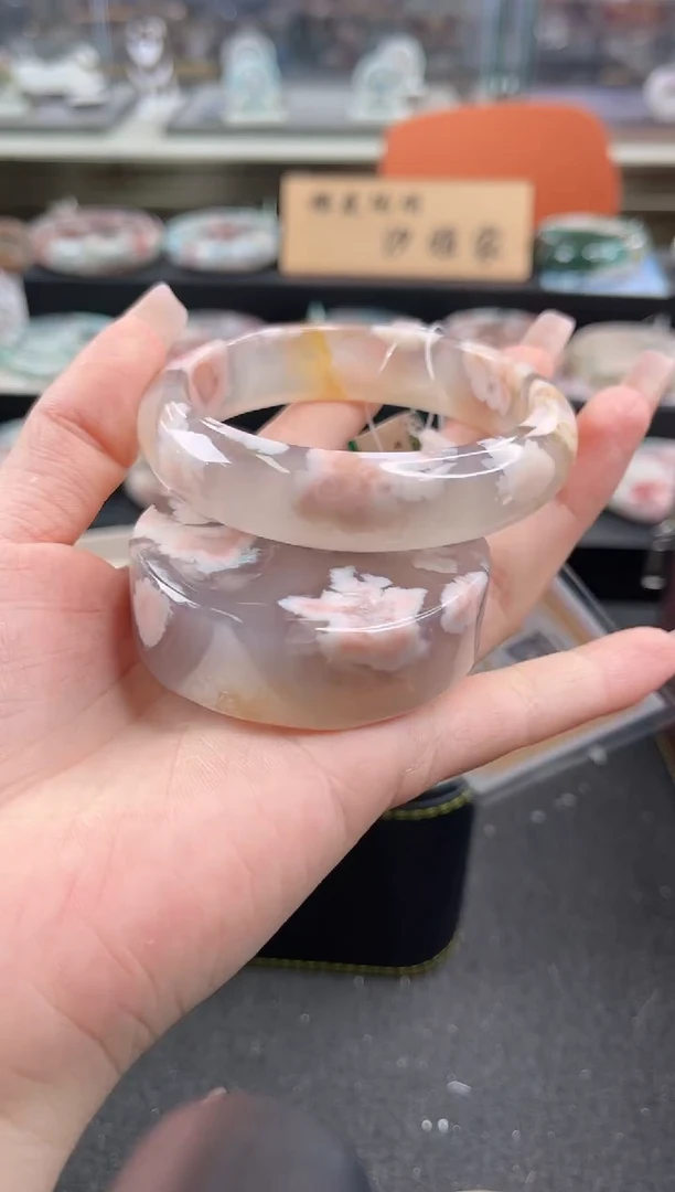 未镶嵌手镯石英质玉尘*丷圈口（赠品镯心）