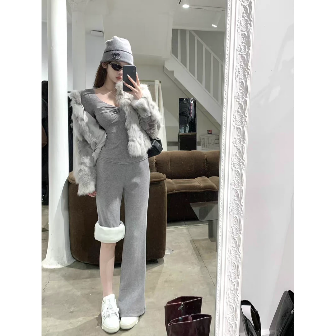 2025秋冬新款chic网红同款毛毛短外套+扭结t恤+休闲裤垂感直筒裤