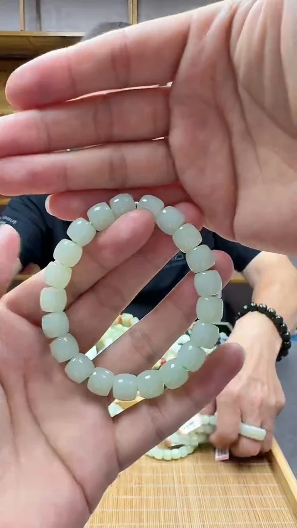 未镶嵌手链和田玉10青海翠青