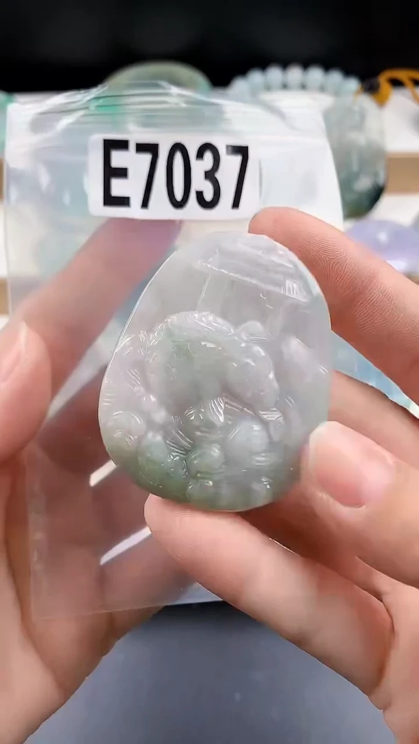 颈饰未镶嵌翡翠颈饰未镶嵌缅甸天然翡翠吊坠