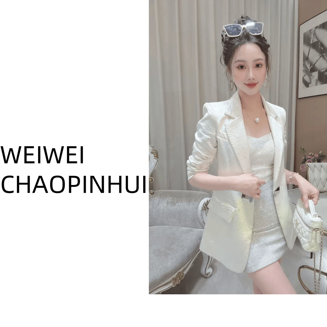意模【薇薇高端欧货】春季【丽人】气质设计师镶钻修身外套- 30372531