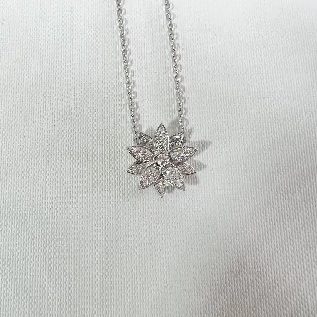18K白金天然钻石太阳花项链