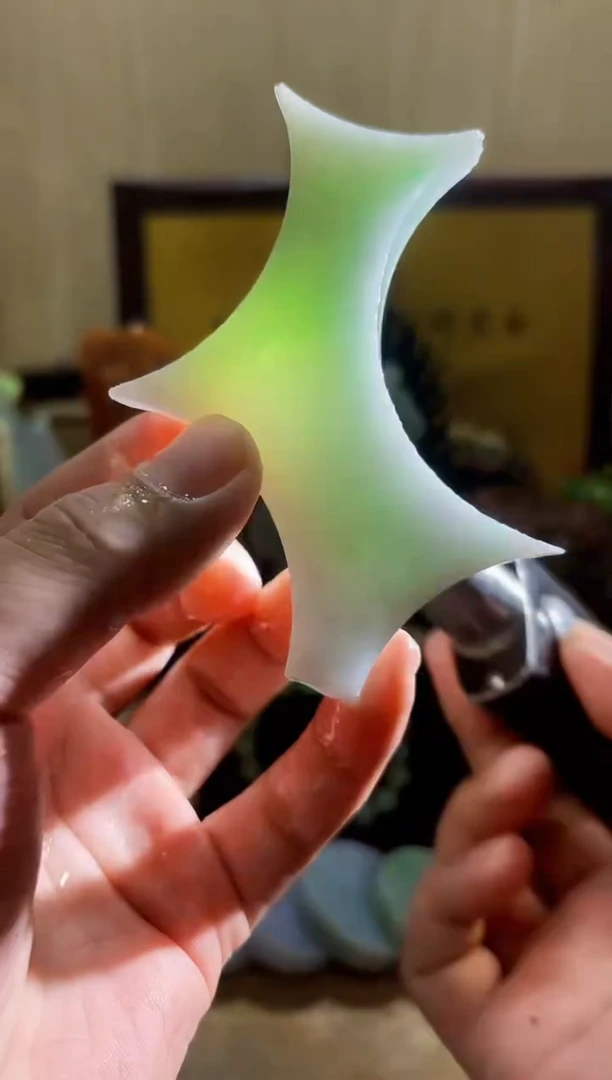 颈饰未镶嵌翡翠A货常星4923
