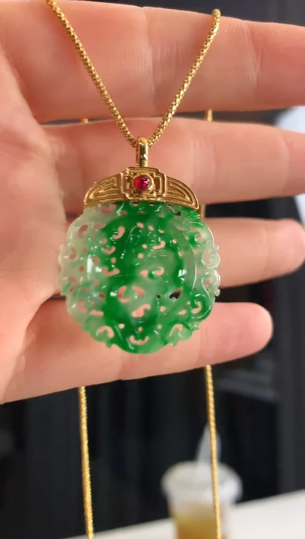 【闪购商品】翡翠吊坠(不含链)18K金镶嵌吊坠