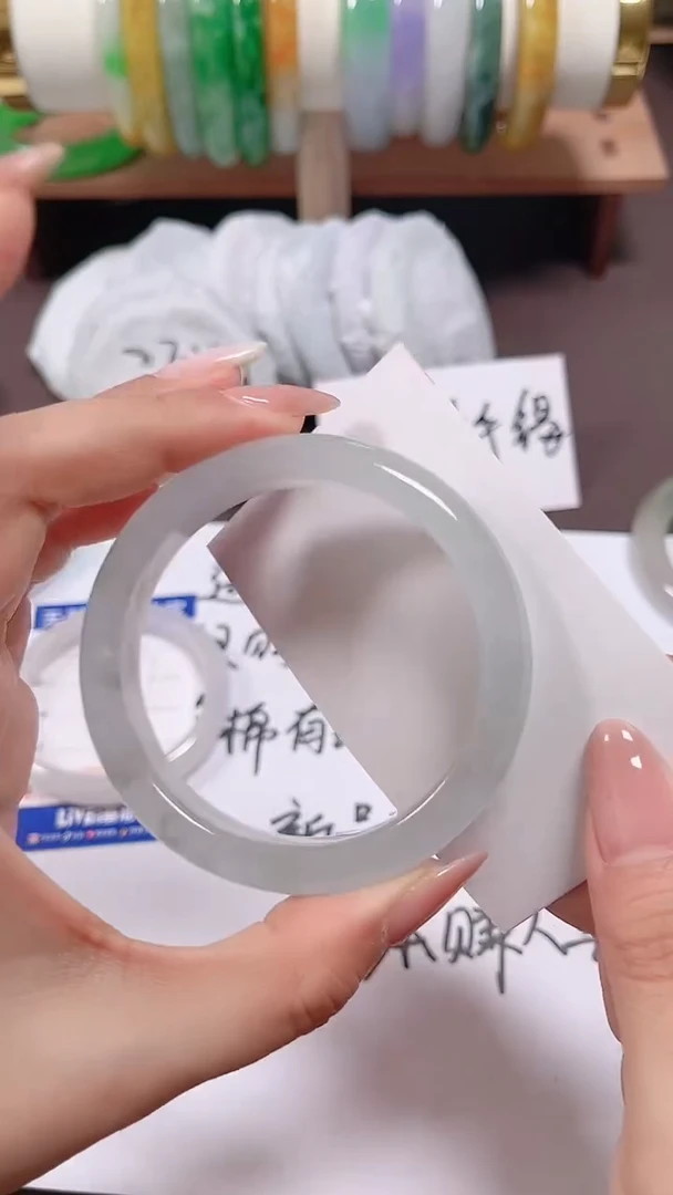 无非金属缅料手镯115