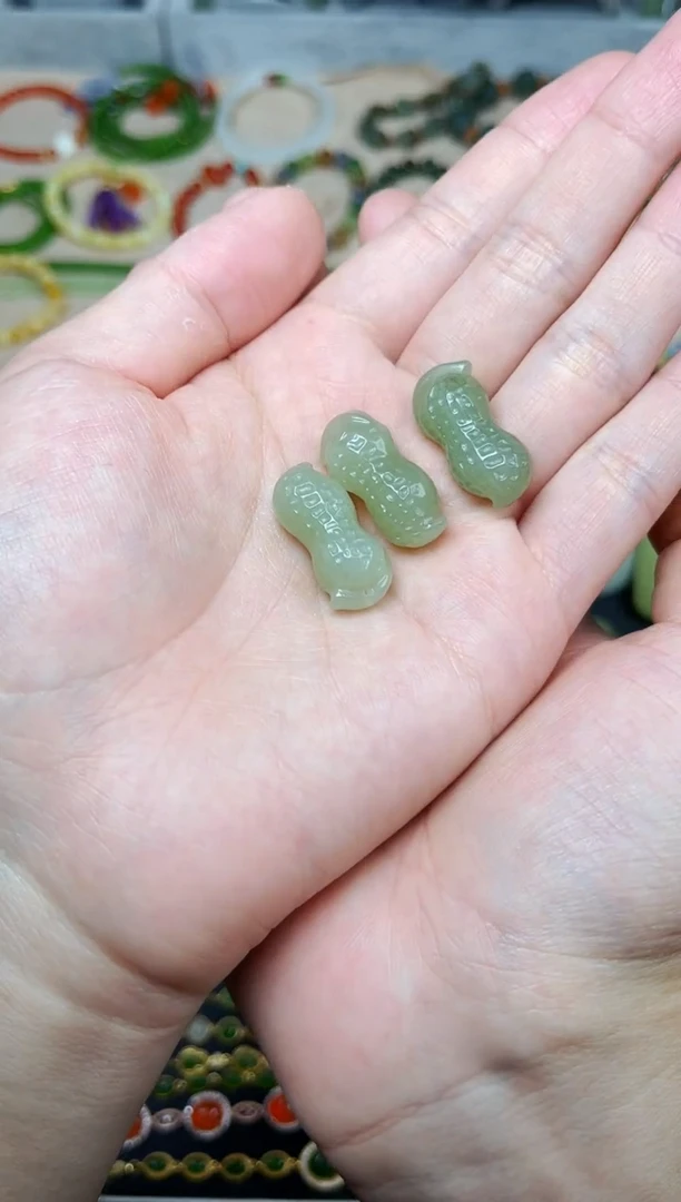 和田玉未镶嵌颈饰花生多样性拍一发一06