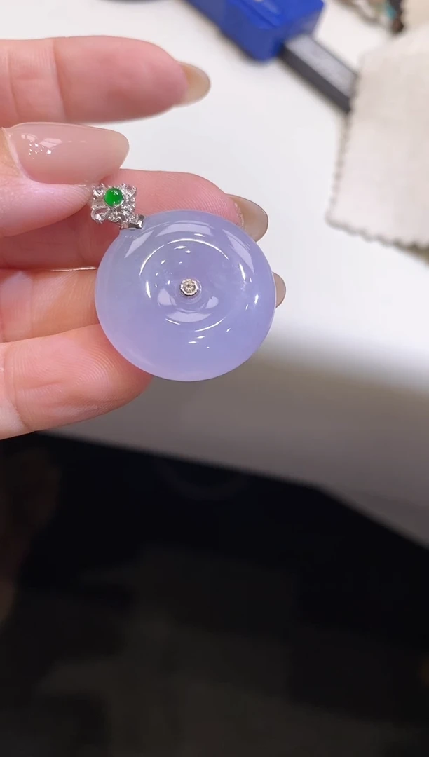 吊坠(不含链)18K金镶嵌翡翠平安扣