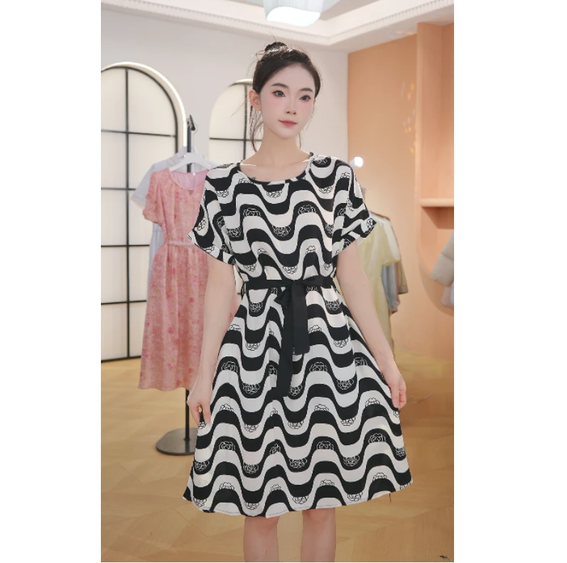 L23时尚减龄遮肚子连衣裙2025夏季新款显瘦遮肉洋气中长款裙子