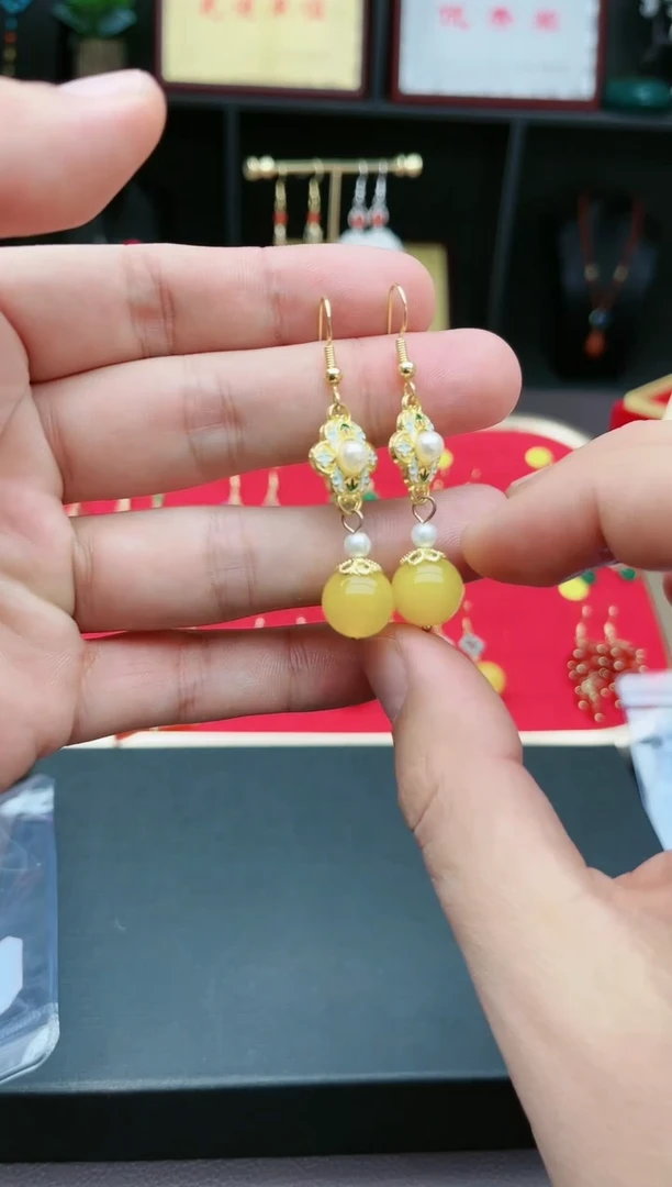 【闪购商品】玛瑙/玉髓耳钉银S925镶嵌330000